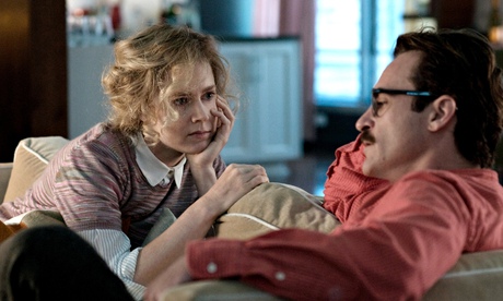 Joaquin Phoenix and Amy Adams in Her