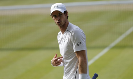 Only six unforced errors for Murray in the first set but Federer takes it 7-5.