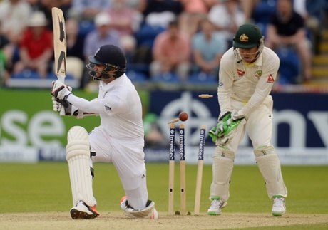 James Anderson is cleanly bowled and that's it for the day.