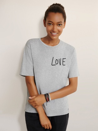 Love t-shirt