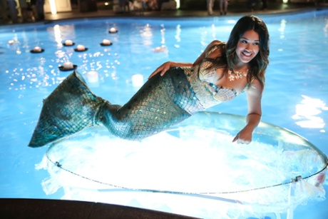 Gina Rodriguez in Jane the Virgin.