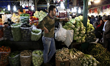 Iranian fruit vendor, market stall, Tehran
