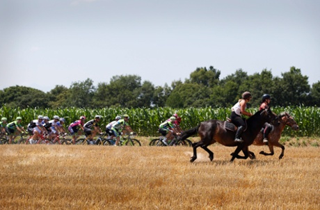 Horsepower, on the way to La Pierre-Saint-Martin.