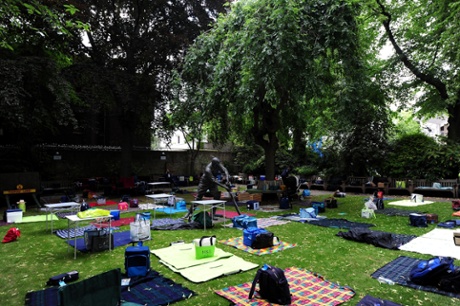 There's also a variety of picnic hampers in the Coronation Garden ready to be opened and the contents scoffed and quaffed.