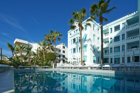 The art deco Hotel Es Vivé