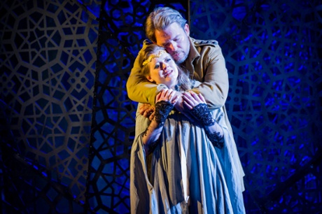 Fflur Wyn (Lakmé) and Robert Murray (Gerald) at Opera Holland Park.