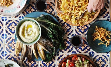 Tagliatelle with chickpeas, broad bean puree, aqua e sale