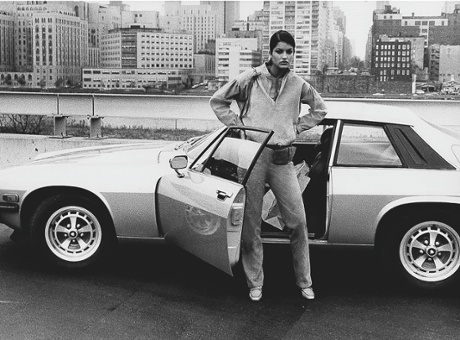 Janice Dickinson modelling in New York in 1976