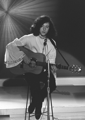 A young Arlo Guthrie had a few wittily recounted adventures with trash in Alice's Restaurant.