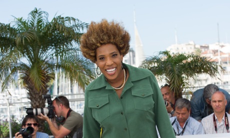 Macy Gray.