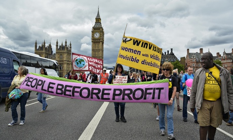Disabled protestors take over Westminster Bridge on Budget Day