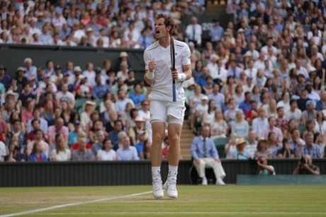 Murray takes the fourth set and moves into the fourth round.