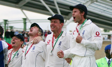 The partnership of Matthew Hoggard and Ashley Giles, pictured here between Ian Bell Geraint Jones, at the Oval, was crucial in the fourth Test.