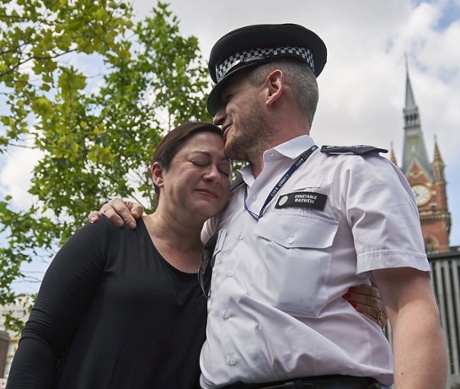7/7 survivor Gill Hicks and PC Andrew Maxwell.