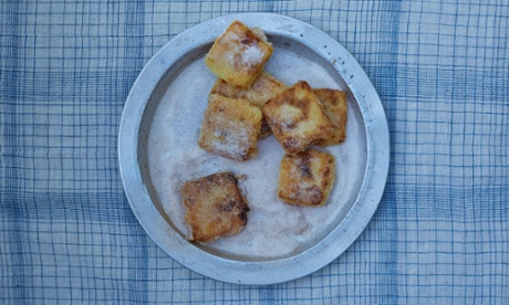 Spanish leche fritta with cinnamon