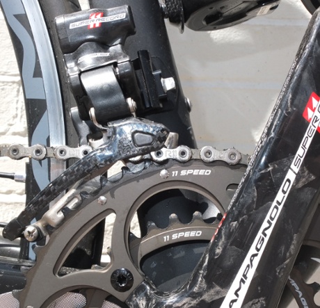 The Super Record EPS front derailleur.