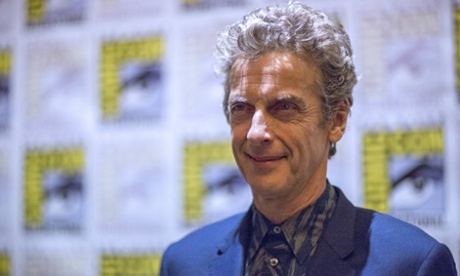 Peter Capaldi poses at Comic Con.