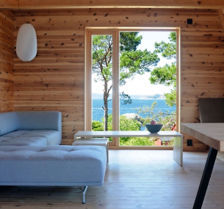 The Delphi sofa is by Erik Jørgensen.