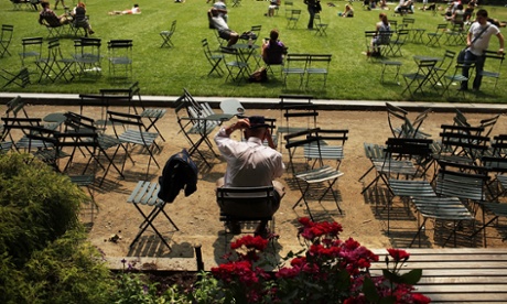 Bryant Park is a preferred lunch spot and commuting transit way for workers in busy midtown New York office towers. Readings try to bring a little poetry to it.