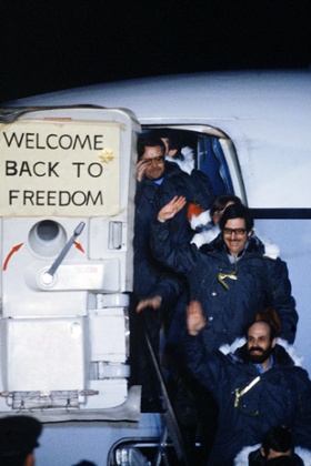 John Limbert (centre) and his fellow hostages after their release from the 1979 Tehran embassy hostage crisis