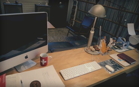 Murakami desk