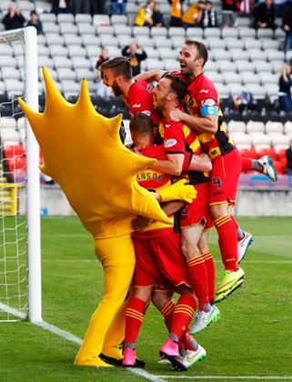 Kingsley joins Patrick Thistle's goal celebrations