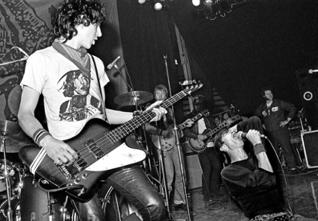 Tony James with Sham 69.