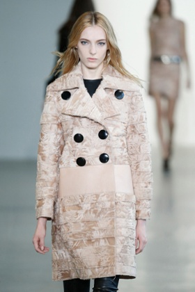 A model wearing a Brooke-ish Calvin Klein coat on the AW15 catwalk