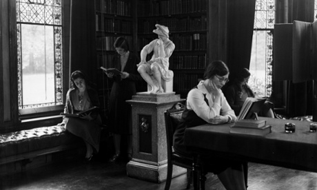 Students studying at Girton College, Cambridge, 1931.