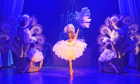 Mrs Henderson Presents