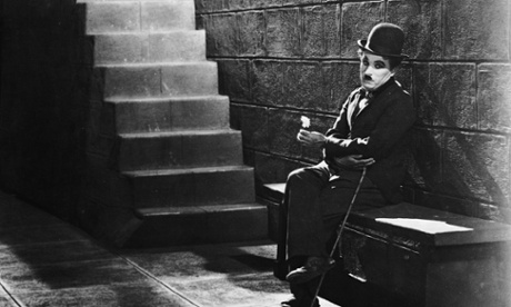 Charlie Chaplin in a scene from City Lights (1931).