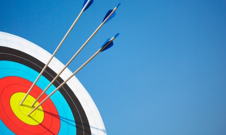 Archery target with arrows