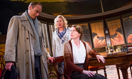 Justine Mitchell (Eva Ardsley), Stella Gonet (Mrs Ardsley) and David Annen (Doctor Prentice).