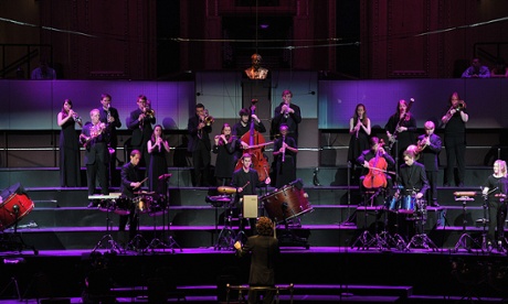 The Aurora Orchestra and the BBC Proms Youth Ensemble conducted by Nicholas Collon performing the world premiere of Anna Meredith’s Smatter Hauler from memory at the BBC Proms.
