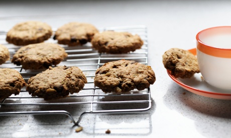 These oatcakes are sweet, salty and crisp.