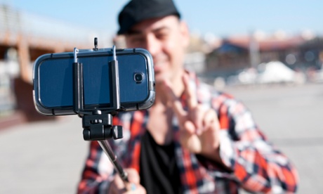 Forget selfie sticks: there are other useful tools to take great smartphone photos.