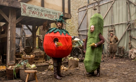 Mathew Baynton of the ‘Galaxy Minstrel’ eyes as a tomato-clad Bill Shakespeare.