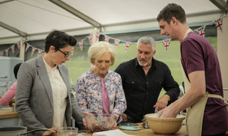 Mat's bowl action is scrutinised by Sue Perkins, Mary Berry and Paul Hollywood.