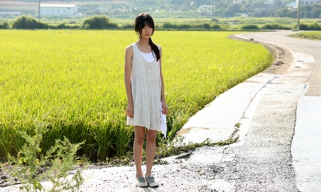 Kim Sae-ron as Do-hee in A Girl at My Door