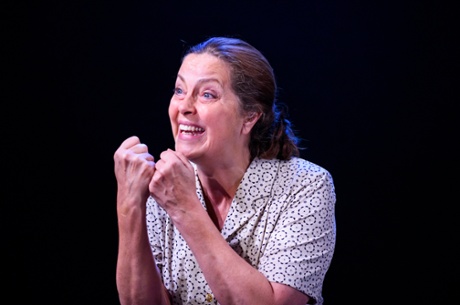 Greta Scacchi  as Amanda in The Glass Menagerie