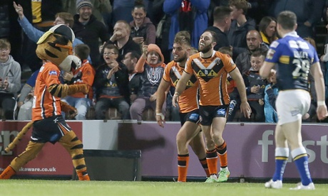 Leeds v Castleford