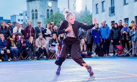 Of Riders and Running Horses.