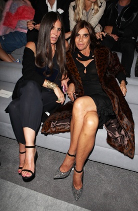 Elizabeth Saltzman and Carine Roitfeld at the Tom Ford Spring Summer 2015 show