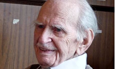 Sam Apter helped block Oswald Mosley’s path during the battle of Cable Street in 1936