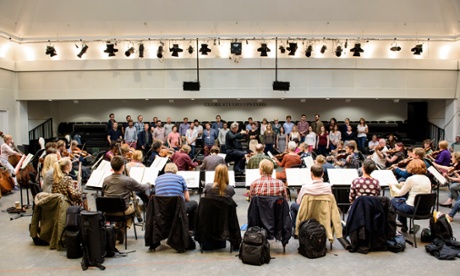 Orphee et EurydiceDirector; John Fulljames,Choreography; Hofesh Shechter,Performers,Conductor; John Eliot Gardiner,Orphee; Juan Diego Florez,Eurydice; Lucy Crowe,Amour; Amanda Forsythe,Dancers; Hofesh Shechter Company, Chorus; Monteverdi Choir,Orchestra; English Baroque Soloists, Orphee et EurydiceDirector; John FulljamesChoreography; Hofesh ShechterPerformersConductor; John Eliot GardinerOrphee; Juan Diego FlorezEurydice; Lucy CroweAmour; Amanda ForsytheDancers; Hofesh Shechter CompanyChorus; Monteverdi ChoirOrchestra; English Baroque Soloists
