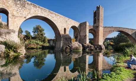 Besalú bridge.