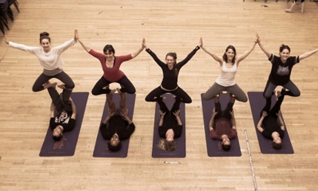 Acroyoga class
