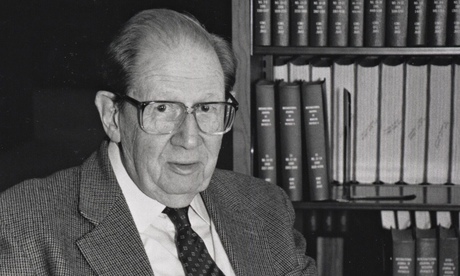 Carl E Schorske believed that conventional historical scholarship neglected the instinctive and the emotional aspects of the subjects it addressed