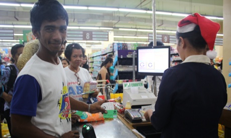 man Visa prepaid card Philippines buying