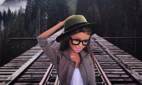 “Could I be any more authentic?!” ‘Hipster Barbie’ poses for her iPhone.